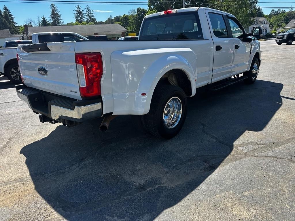 Ford Super Duty F-350 DRW King Ranch 2WD Crew Cab 8' Box 2019
