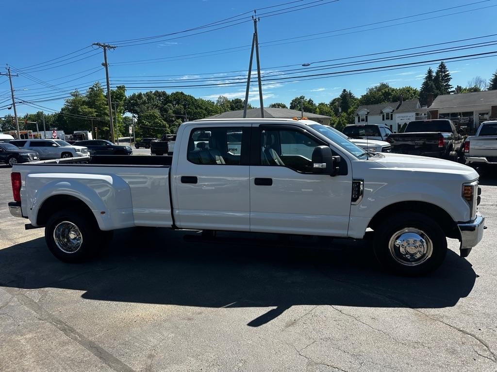Ford Super Duty F-350 DRW King Ranch 2WD Crew Cab 8' Box 2019