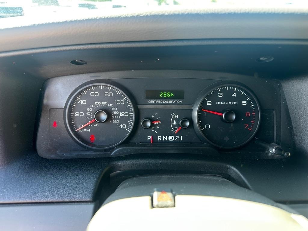 Ford Police Interceptor 4dr Sdn w/3.27 Axle 2009