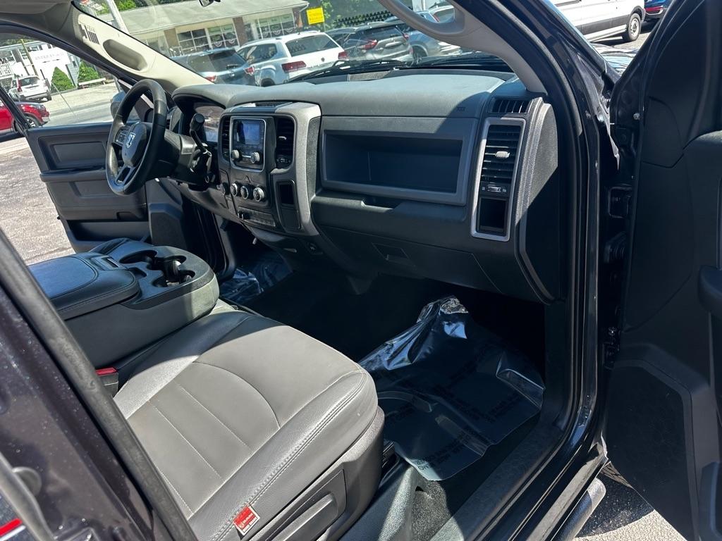 RAM 2500 4WD Crew Cab 149" Tradesman 2016