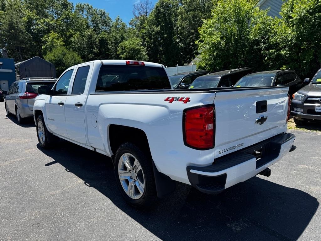 Chevrolet Silverado 1500 4WD Double Cab 143.5" Custom 2018