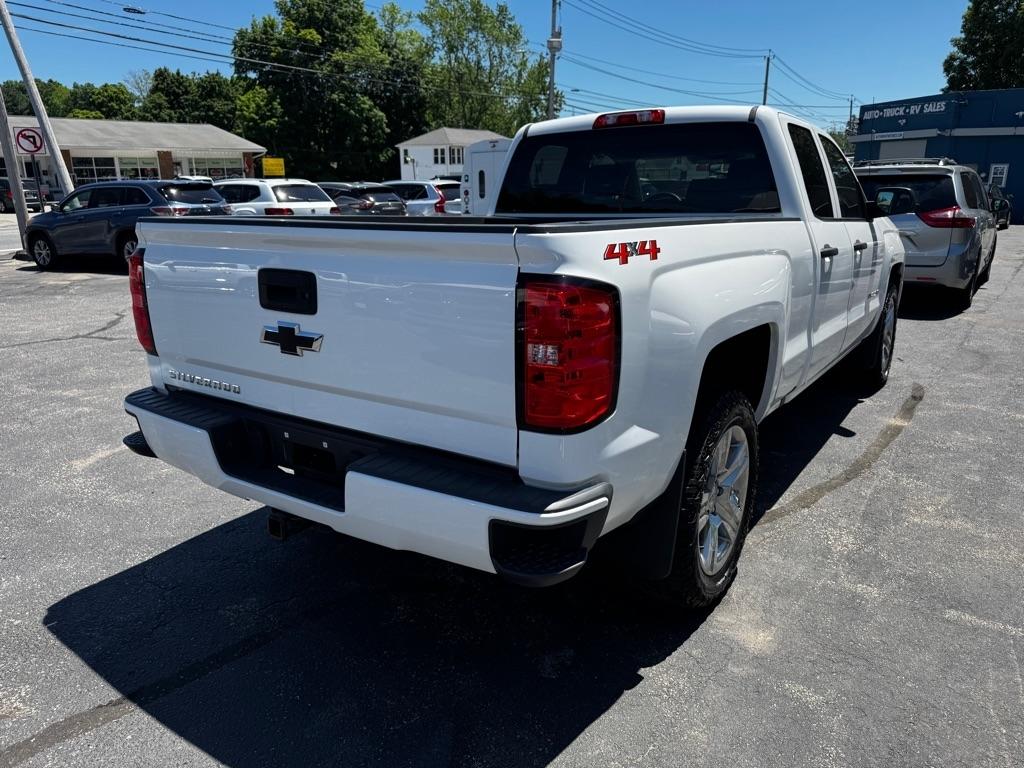 Chevrolet Silverado 1500 4WD Double Cab 143.5" Custom 2018