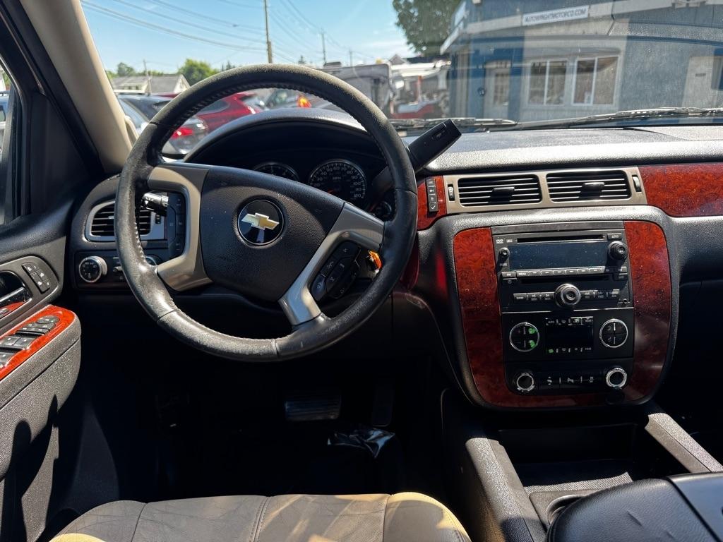 Chevrolet Tahoe 4WD 4dr LT 2014