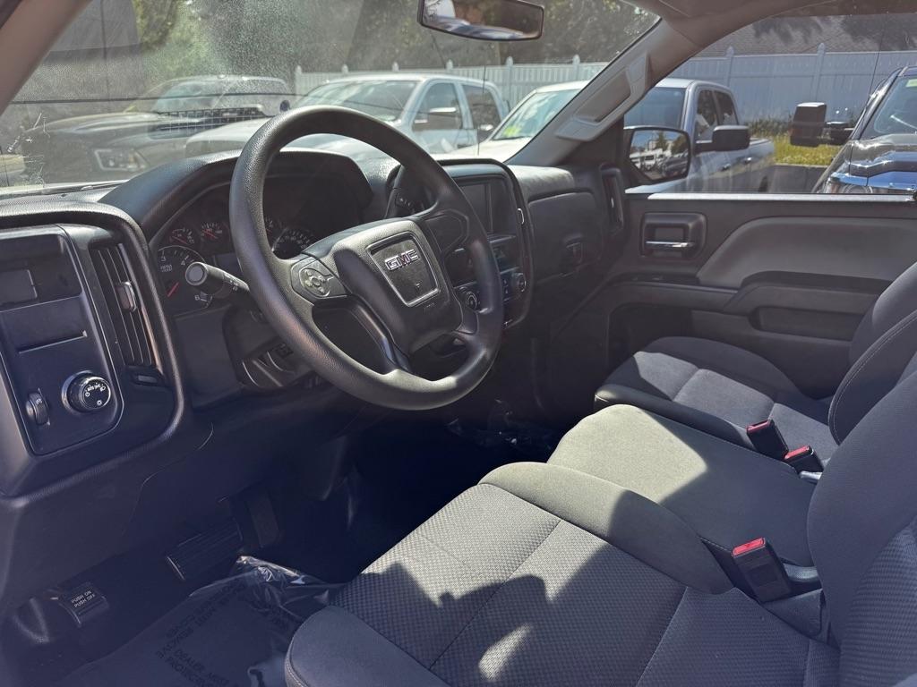 GMC Sierra 1500 2WD Reg Cab 133.0" 2018