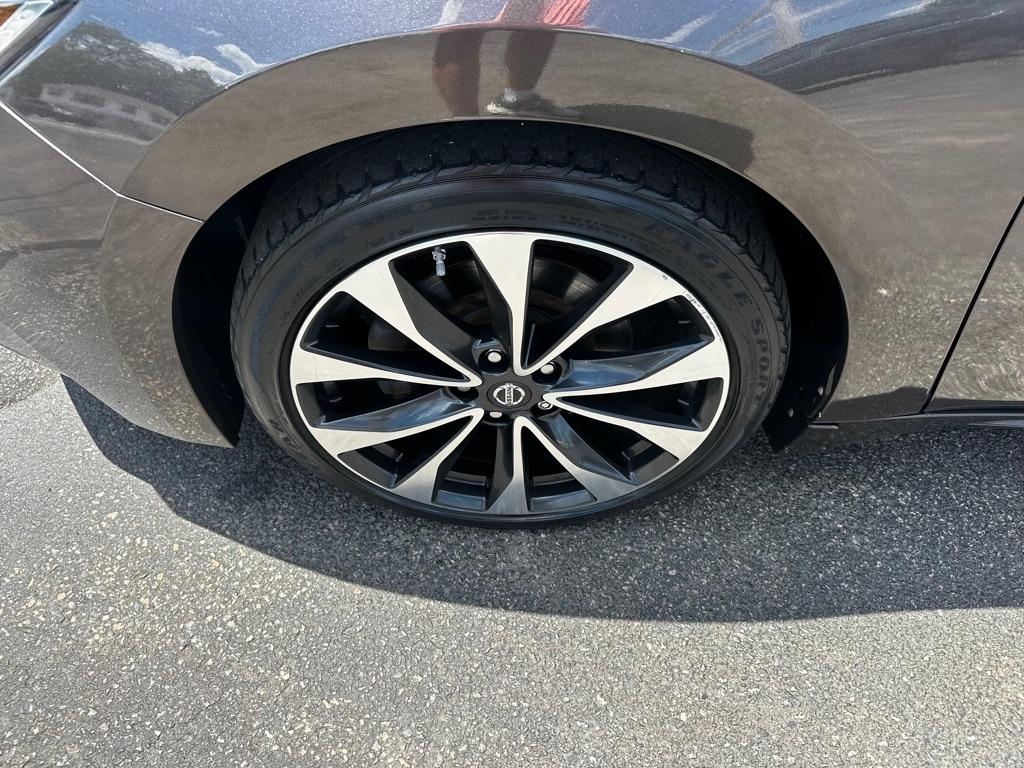 Nissan Maxima 4dr Sdn 3.5 SR 2016