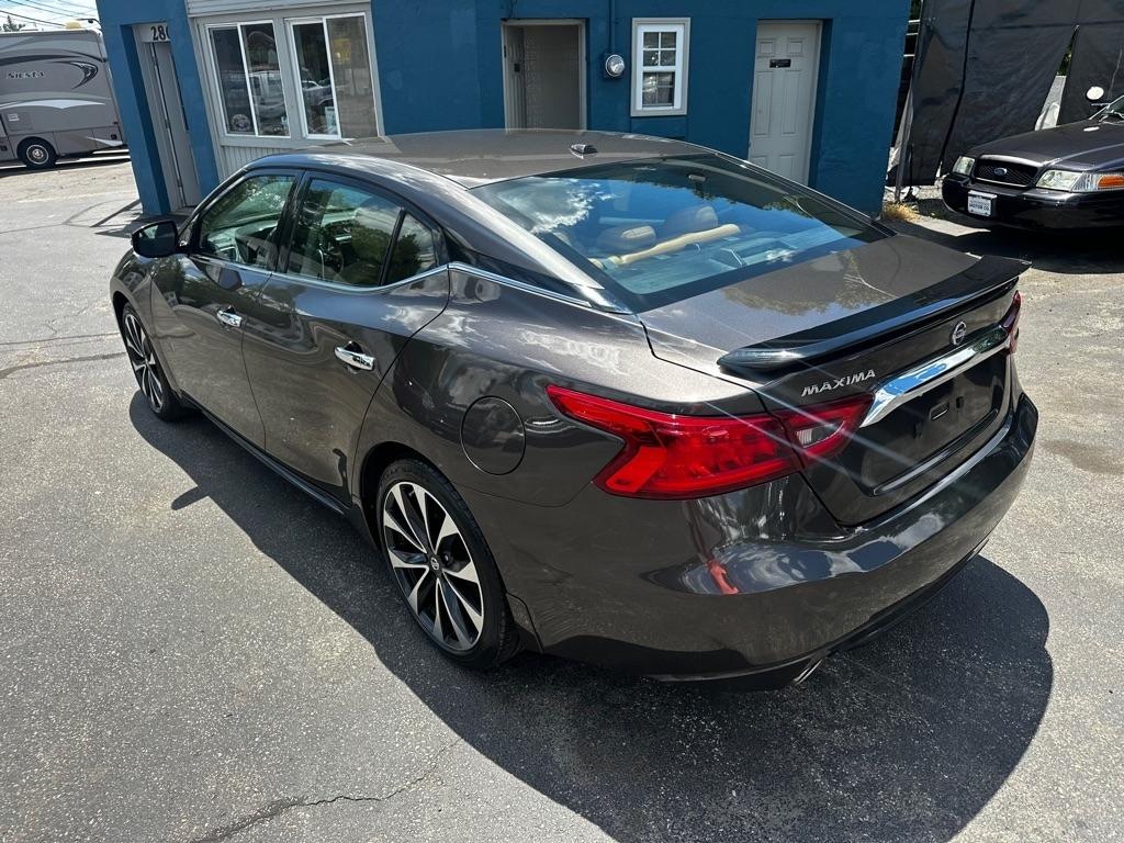 Nissan Maxima 4dr Sdn 3.5 SR 2016