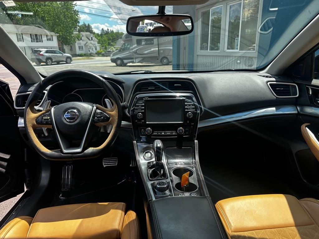 Nissan Maxima 4dr Sdn 3.5 SR 2016