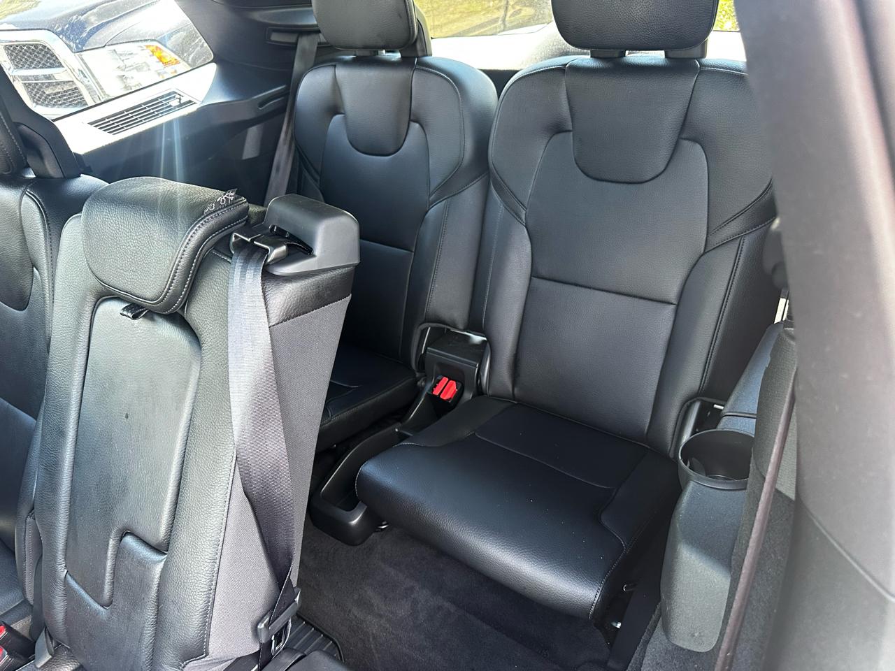 Volvo XC90 T6 AWD 7-Passenger Momentum 2018