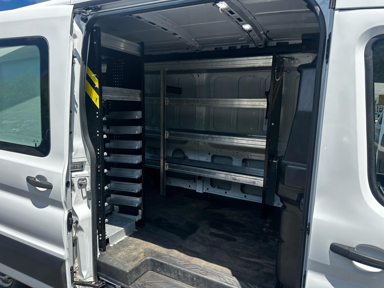 Ford Transit Cargo Van T-250 130" Med Rf 9070 GVWR RWD 2021