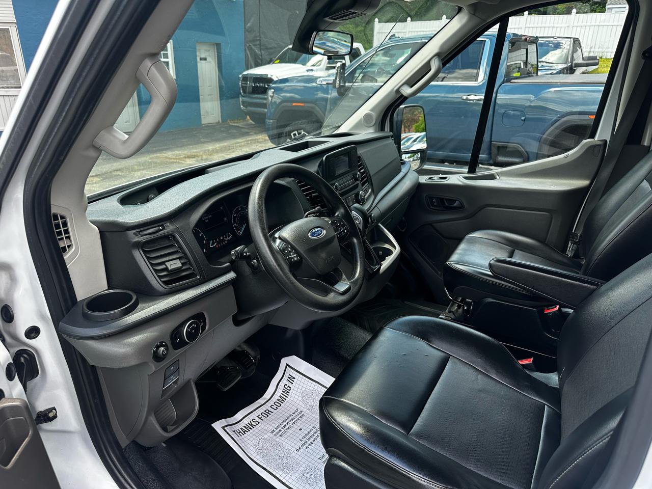 Ford Transit Cargo Van T-250 130" Med Rf 9070 GVWR RWD 2021