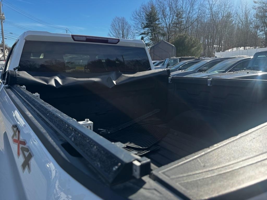 Chevrolet Silverado 1500 4WD Crew Cab 147" Custom 2020