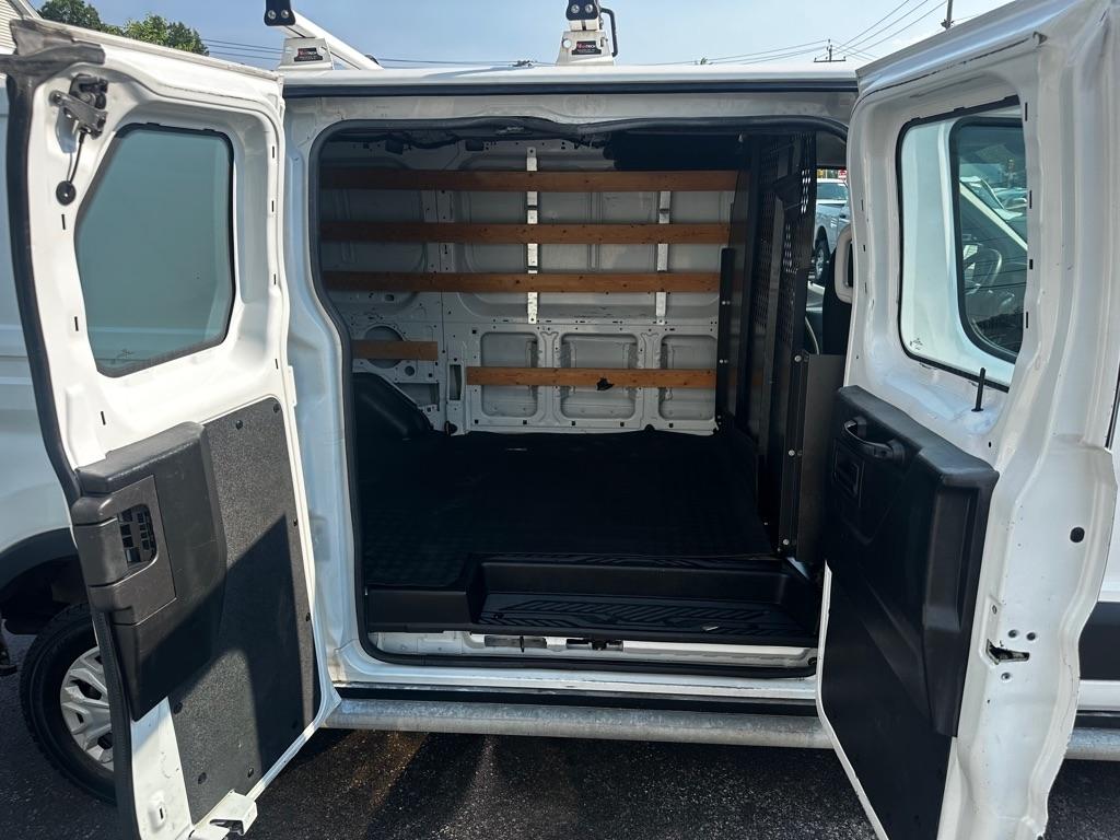 Ford Transit Van T-250 130" Low Rf 9000 GVWR Swing-Out RH Dr 2017