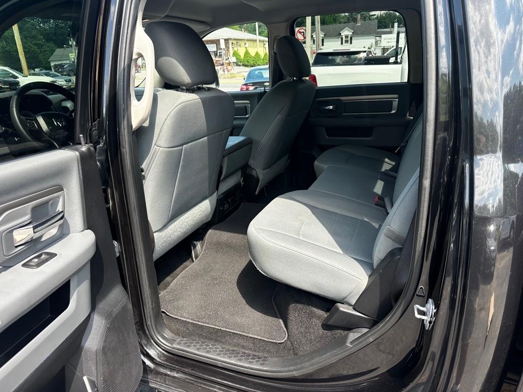 RAM 2500 4WD Crew Cab 149" SLT 2015