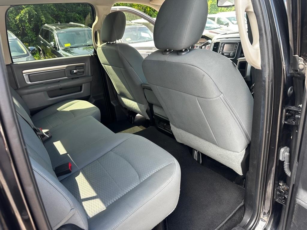 RAM 2500 4WD Crew Cab 149" SLT 2015