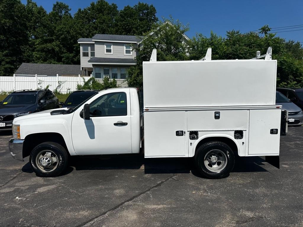 Chevrolet Silverado 3500HD 2WD Reg Cab 137.0" WB, 59.9" CA WT 2009