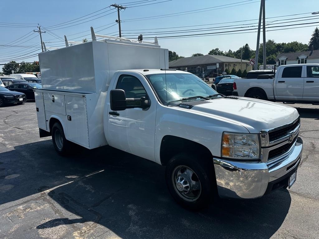 Chevrolet Silverado 3500HD 2WD Reg Cab 137.0" WB, 59.9" CA WT 2009