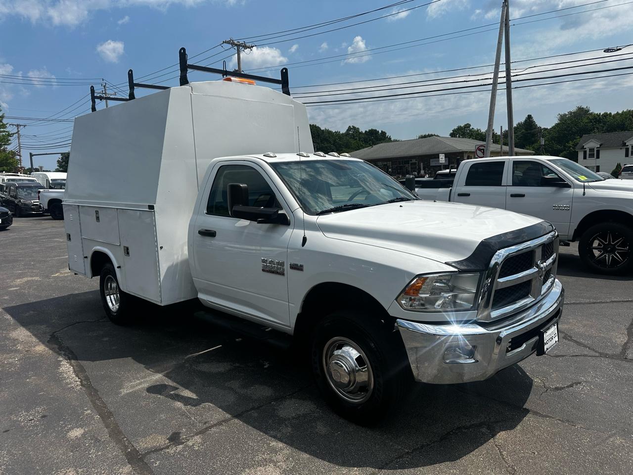 RAM 3500 Chassis Cab Tradesman 4WD Reg Cab 60" CA 143.5" WB 2018