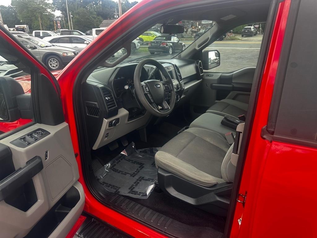 Ford F-150 4WD SuperCab 145" XL 2015