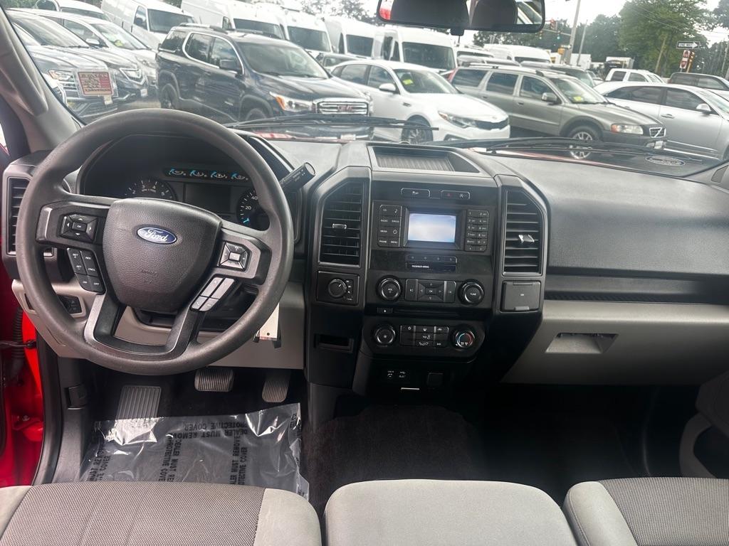 Ford F-150 4WD SuperCab 145" XL 2015