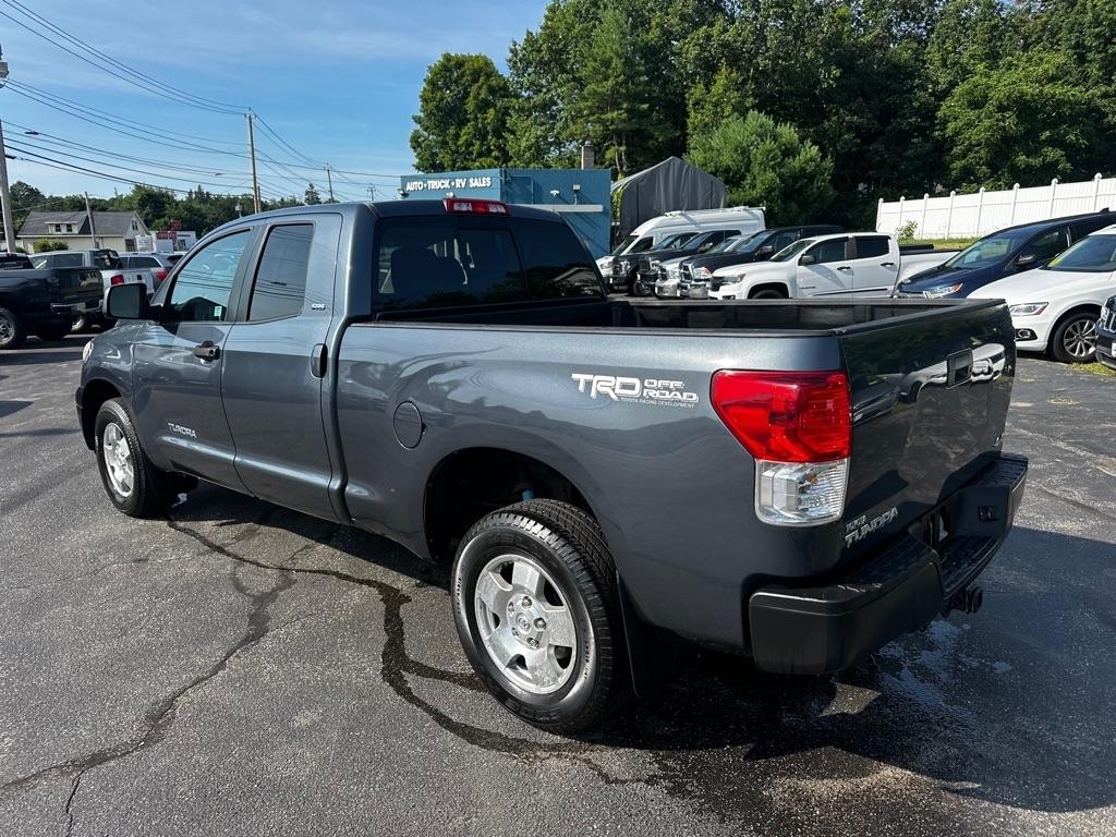 Toyota Tundra 4WD Truck Dbl 4.6L V8 6-Spd AT (Natl) 2010
