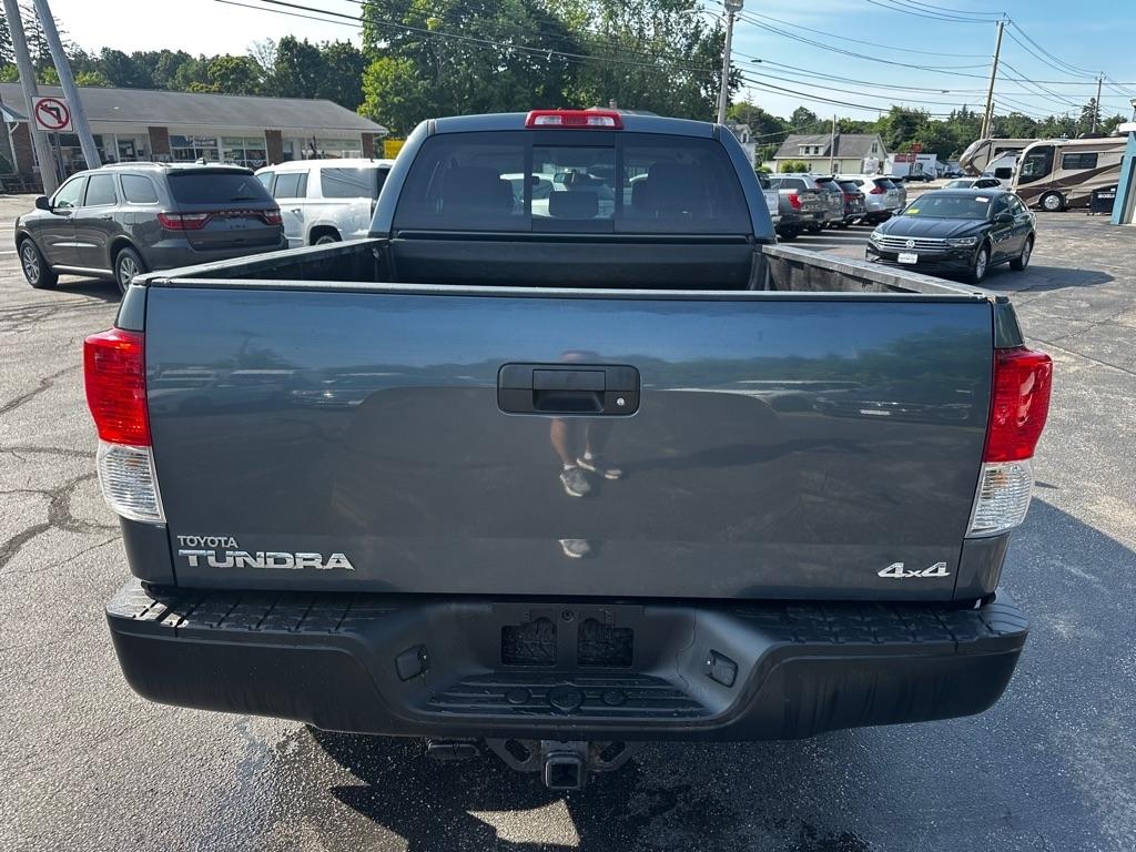 Toyota Tundra 4WD Truck Dbl 4.6L V8 6-Spd AT (Natl) 2010