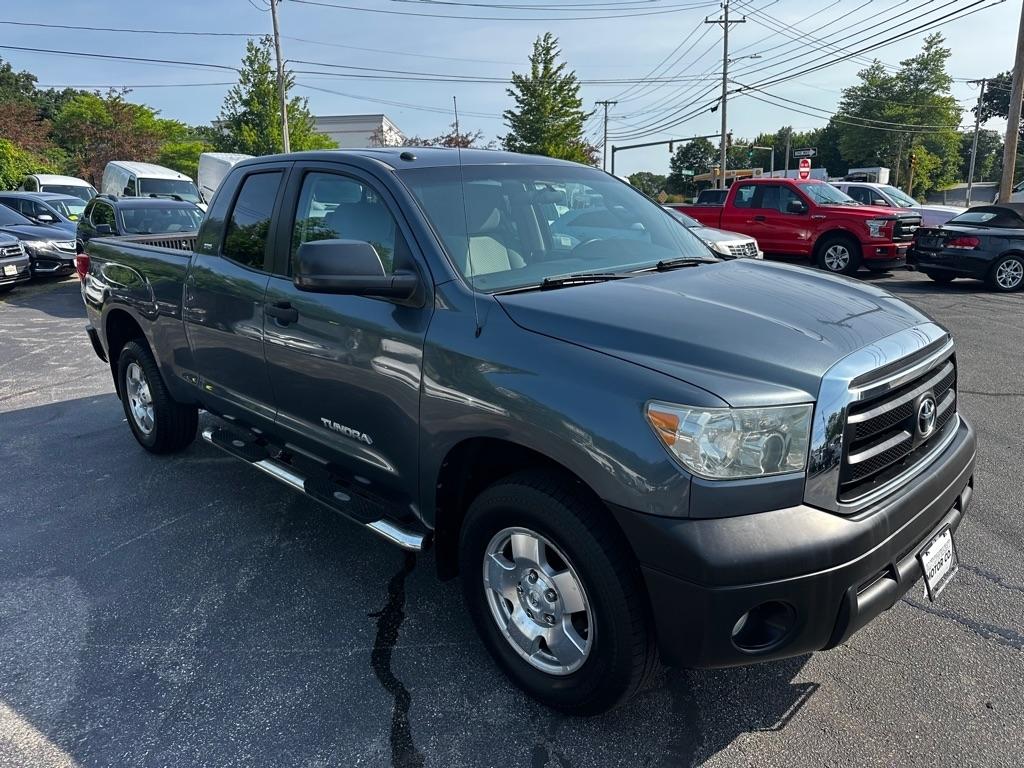 Toyota Tundra 4WD Truck Dbl 4.6L V8 6-Spd AT (Natl) 2010
