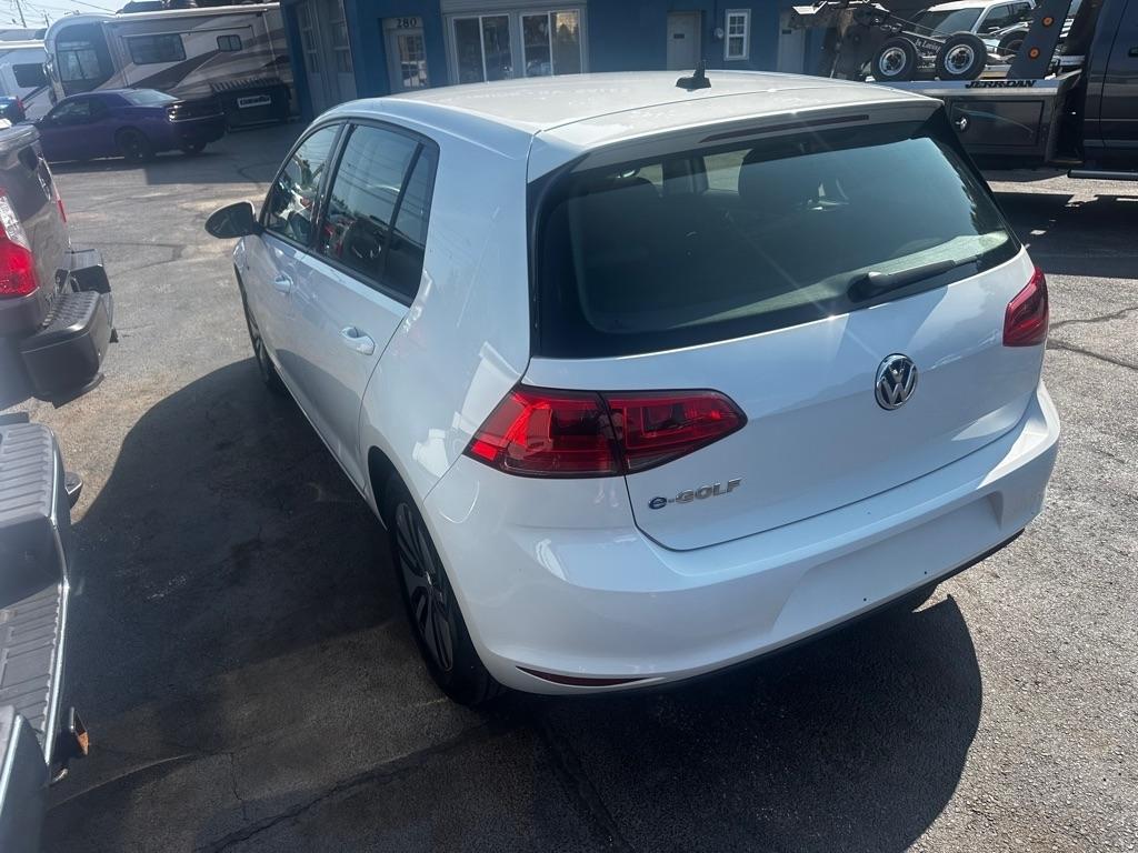 Volkswagen e-Golf 4dr HB SE 2016