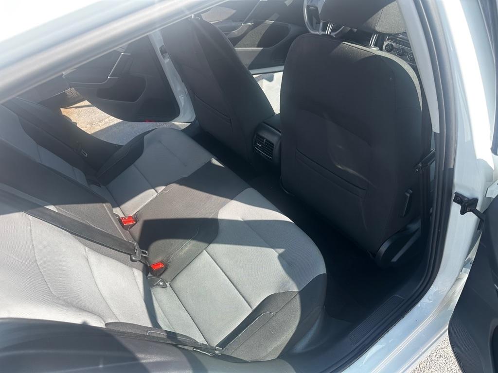 Volkswagen e-Golf 4dr HB SE 2016
