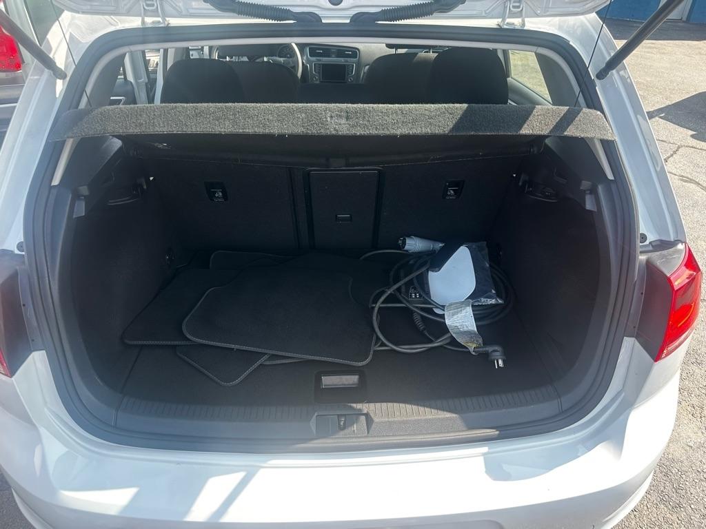 Volkswagen e-Golf 4dr HB SE 2016