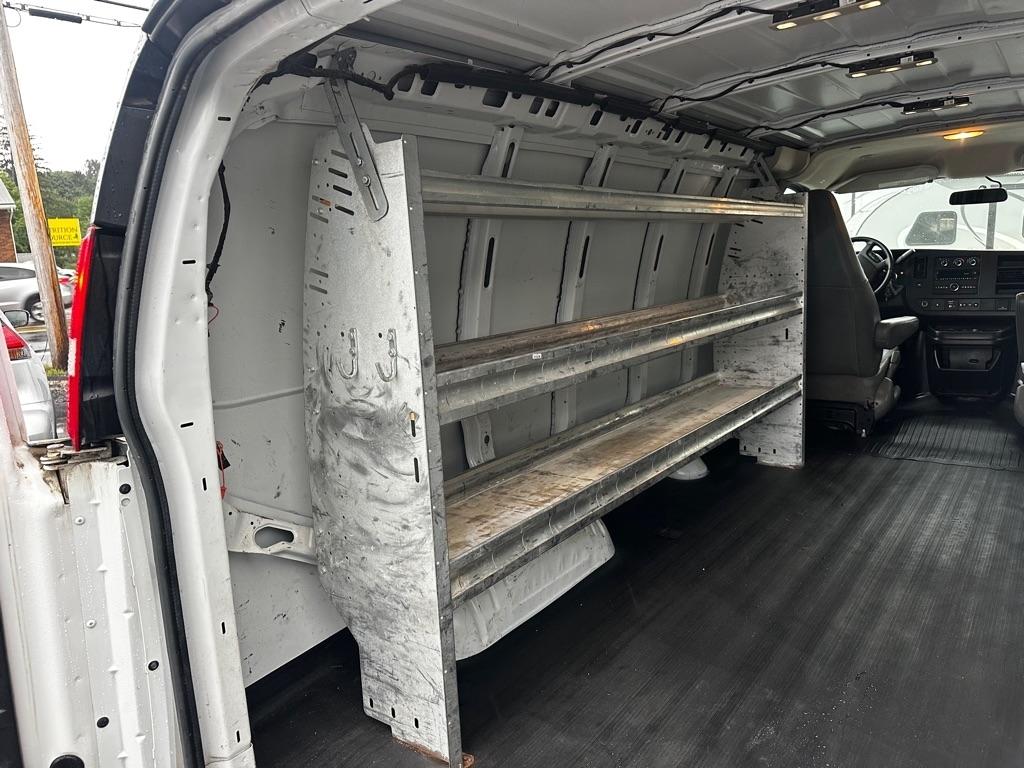 GMC Savana Cargo Van RWD 2500 135" 2020