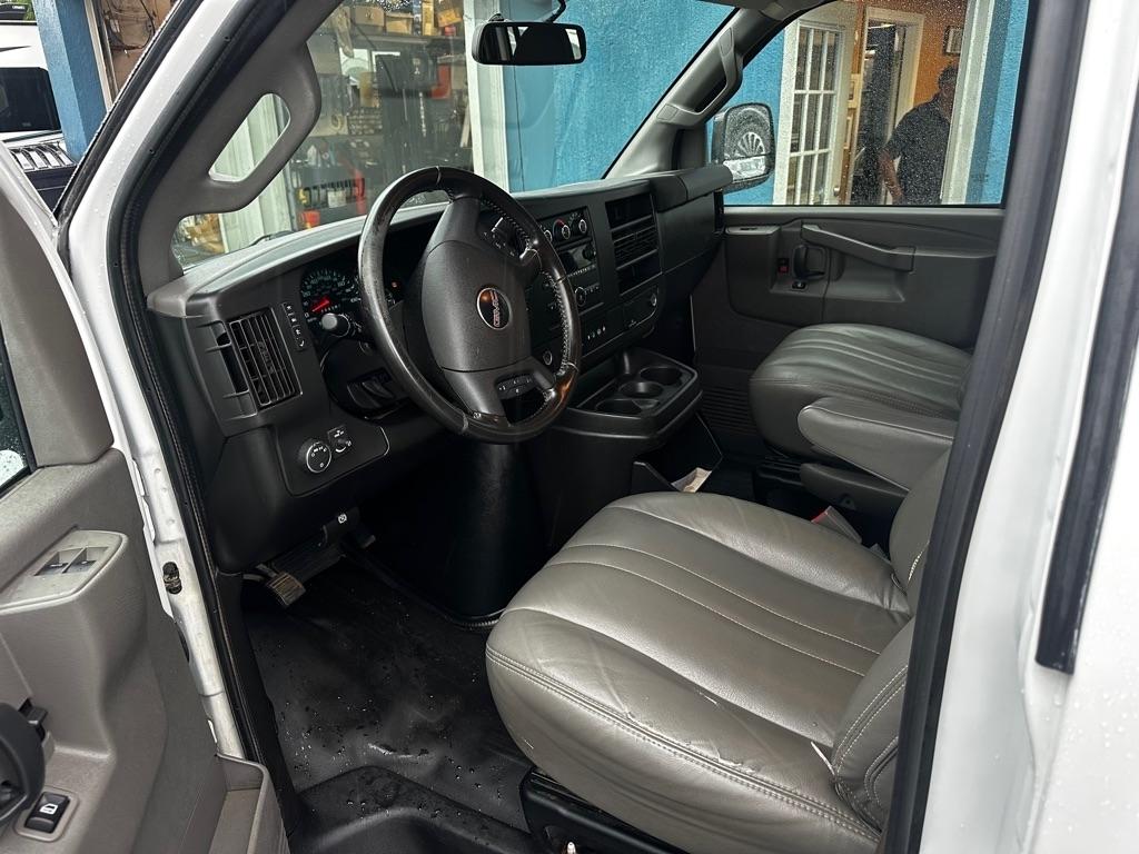 GMC Savana Cargo Van RWD 2500 135" 2020