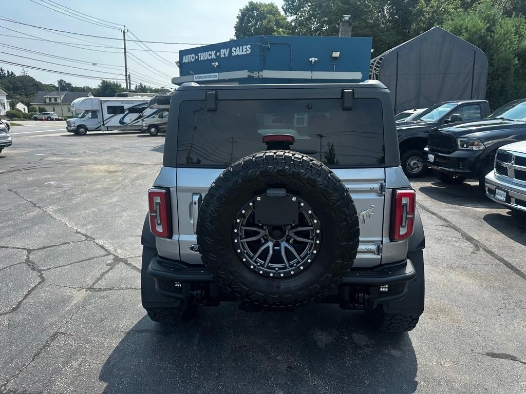 Ford Bronco Base 4 Door Advanced 4x4 2023