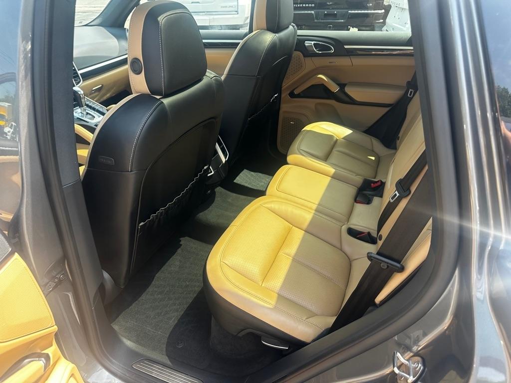 Porsche Cayenne AWD 2017