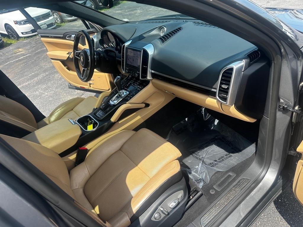 Porsche Cayenne AWD 2017