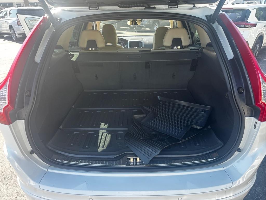 Volvo XC60 AWD 4dr T6 Drive-E Platinum 2016