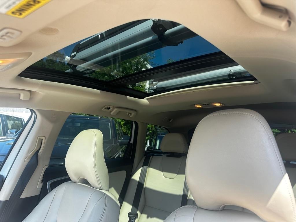 Volvo XC60 AWD 4dr T6 Drive-E Platinum 2016