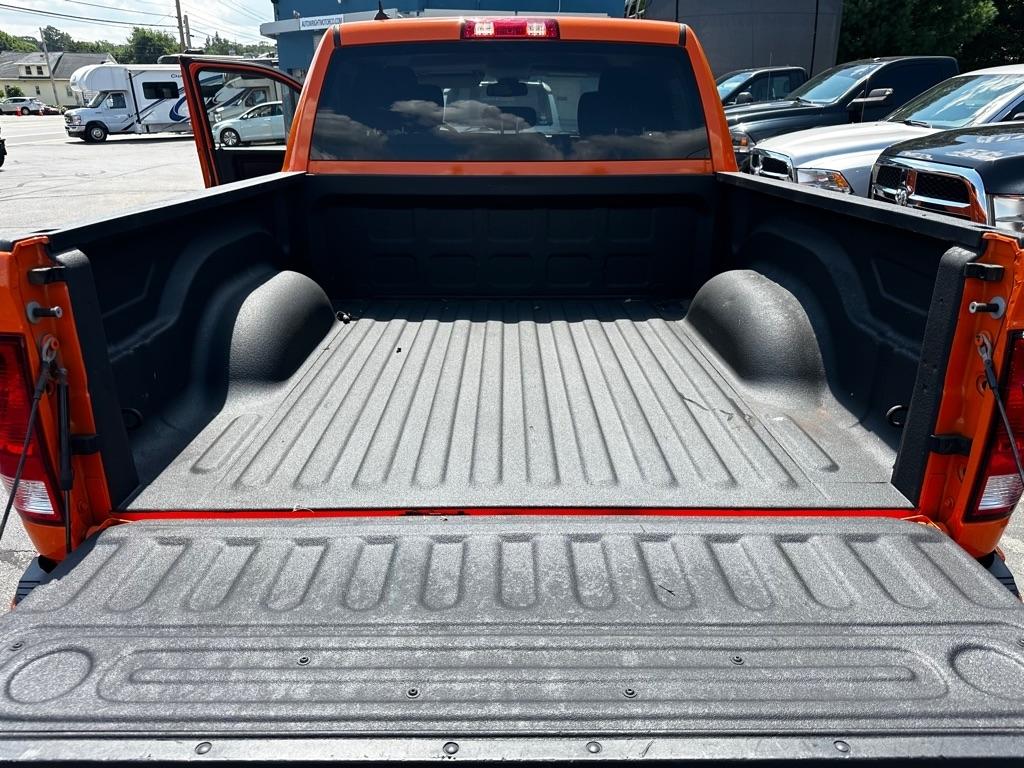 RAM 1500 Classic Express 4x4 Crew Cab 5'7" Box 2019
