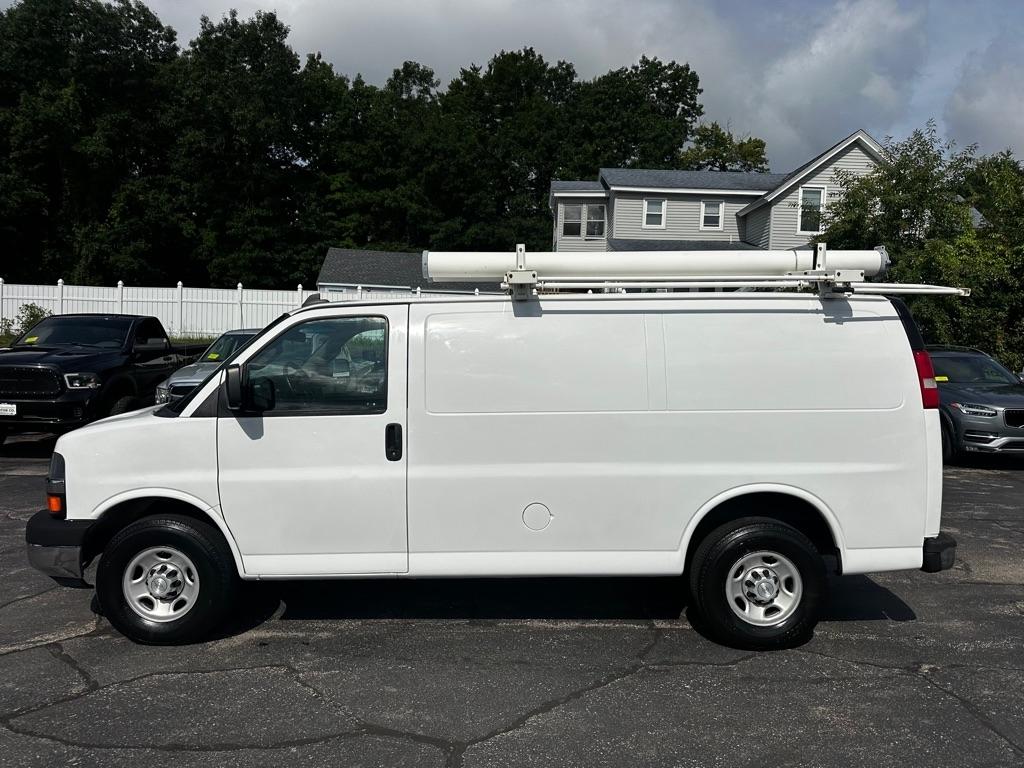 Chevrolet Express Cargo Van RWD 2500 135" 2019