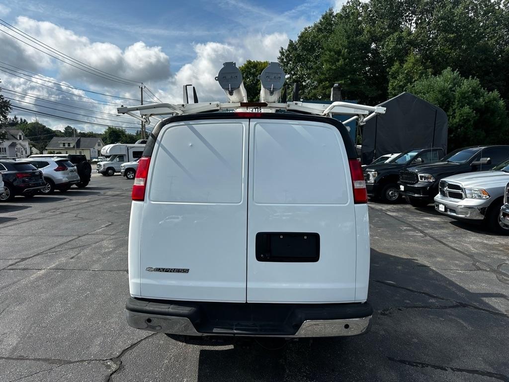Chevrolet Express Cargo Van RWD 2500 135" 2019