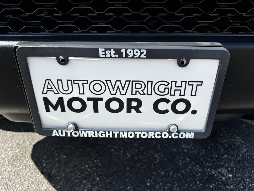 RAM 1500 Classic Warlock 4x4 Crew Cab 5'7" Box 2019