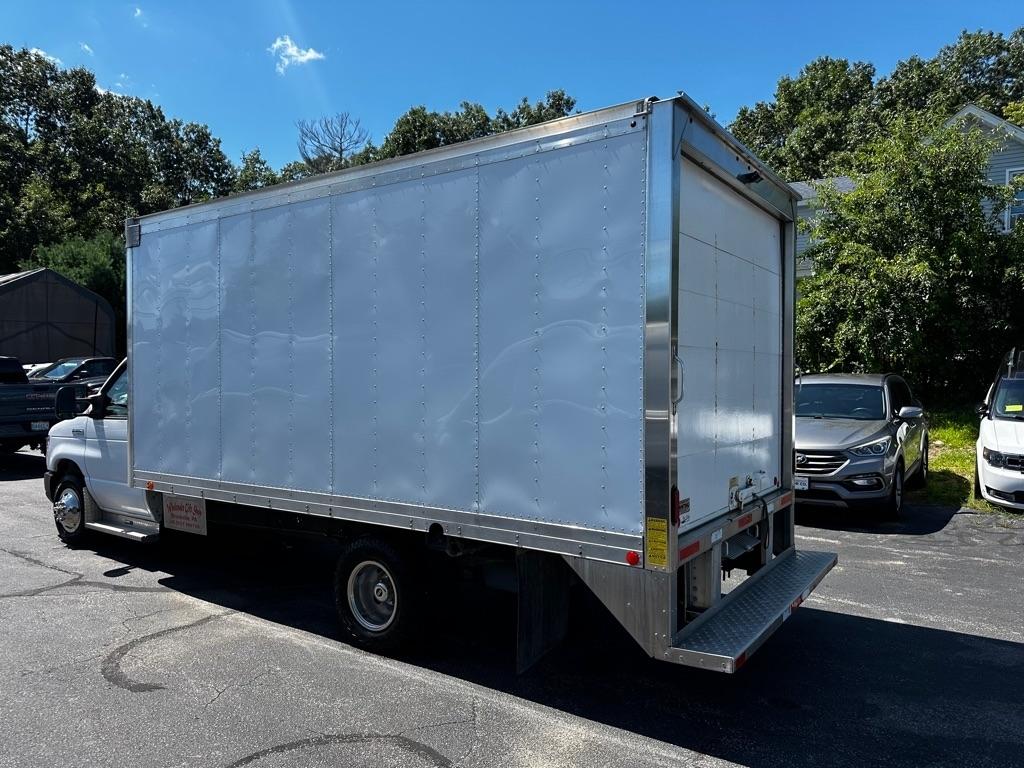 Ford E-Series Cutaway E-350 SRW 138" WB 2019