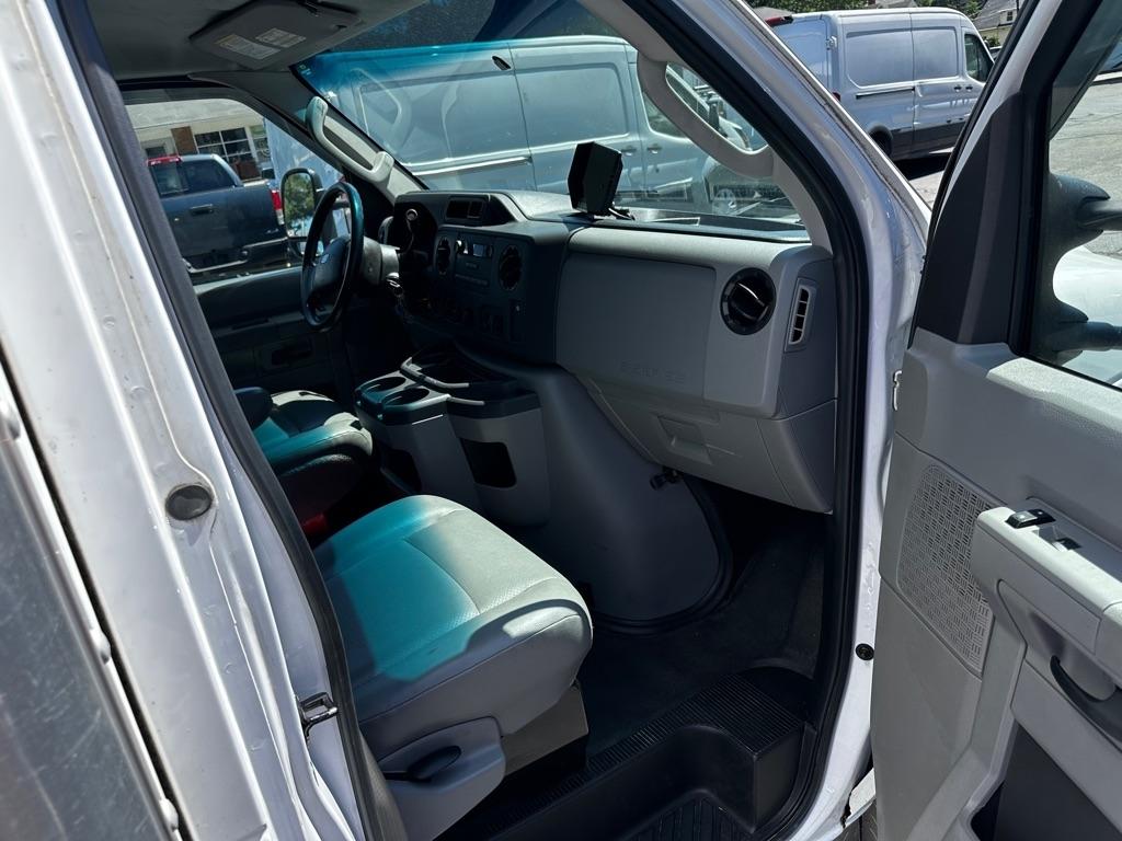 Ford E-Series Cutaway E-350 SRW 138" WB 2019