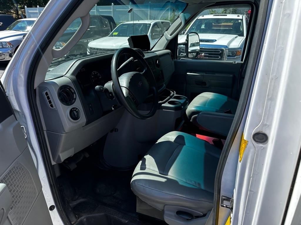 Ford E-Series Cutaway E-350 SRW 138" WB 2019