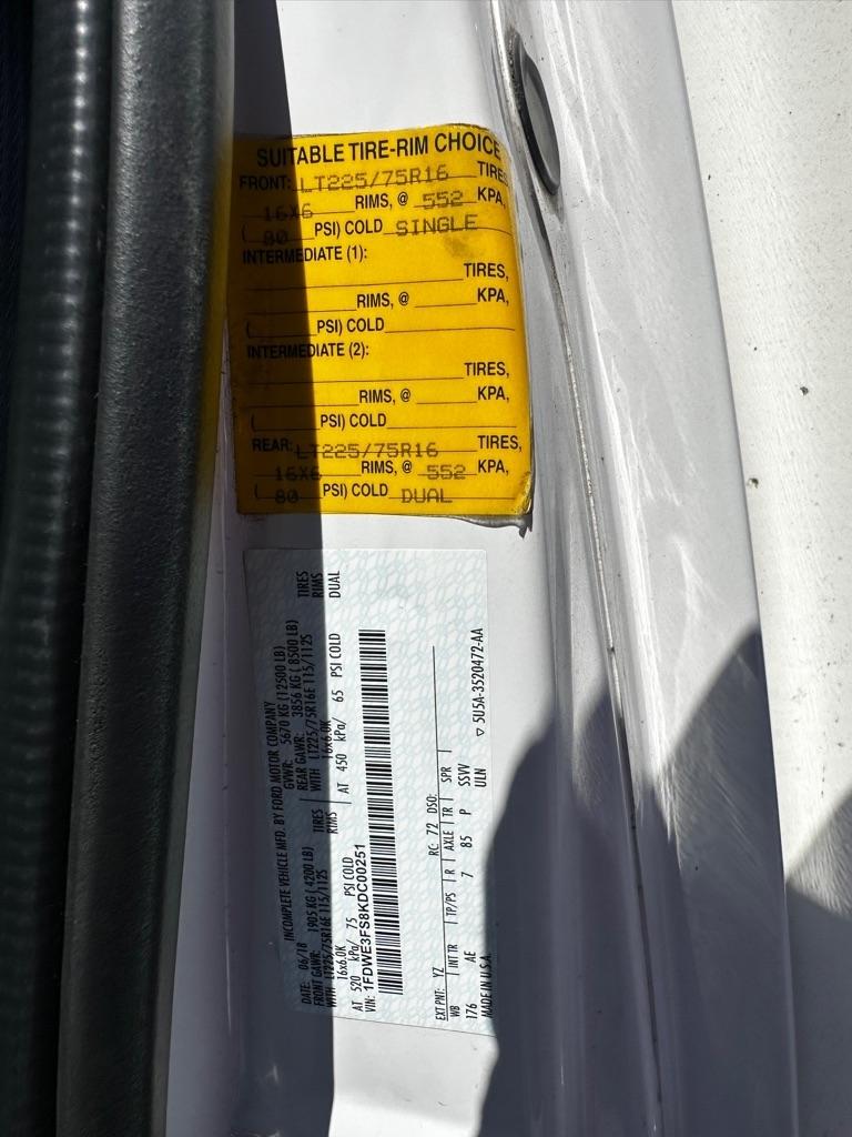 Ford E-Series Cutaway E-350 SRW 138" WB 2019