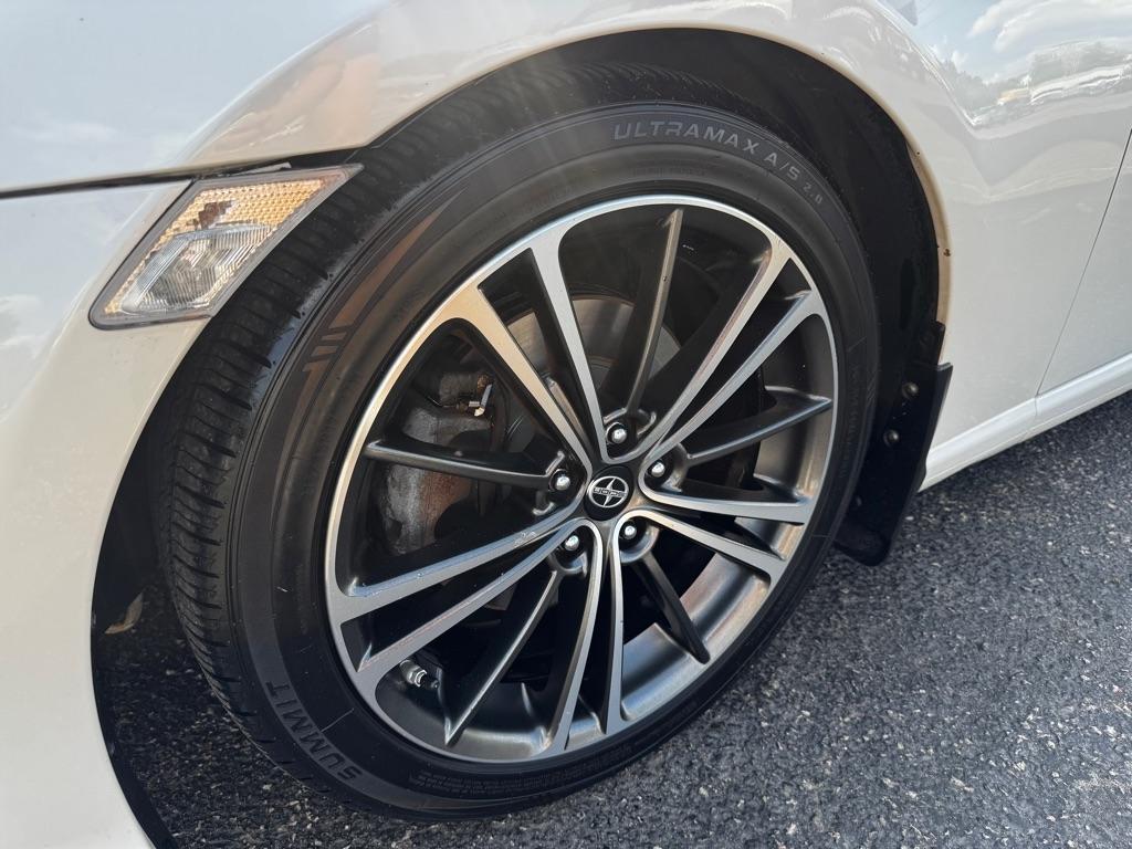 Scion FR-S 2dr Cpe Auto (Natl) 2014