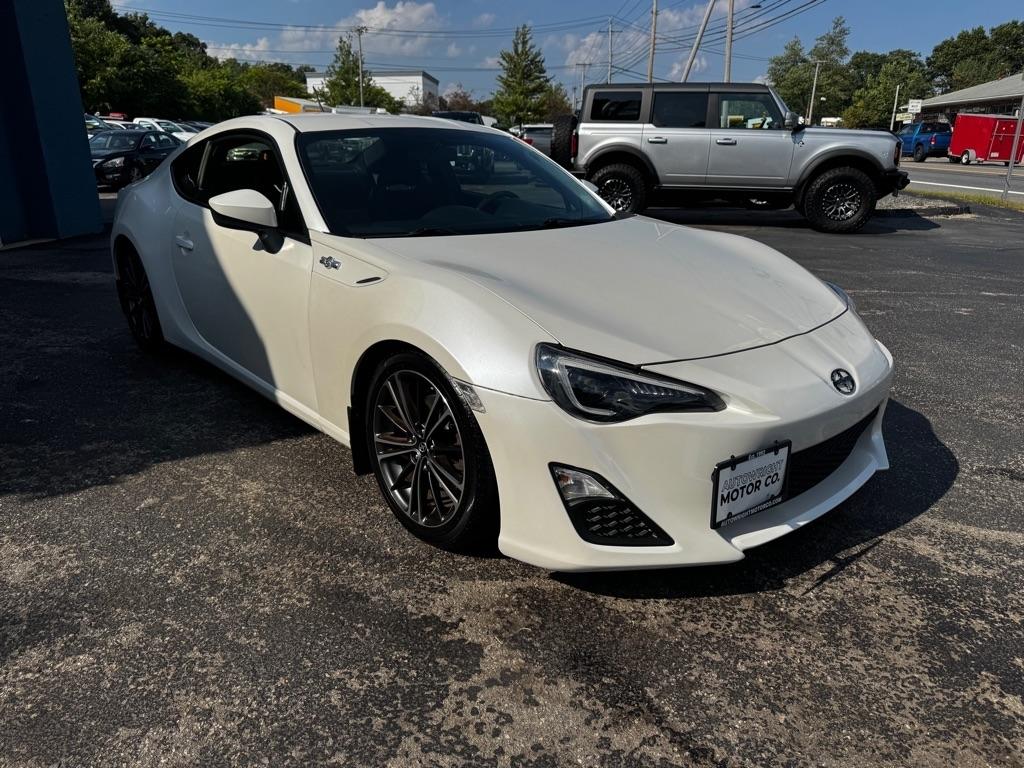 Scion FR-S 2dr Cpe Auto (Natl) 2014