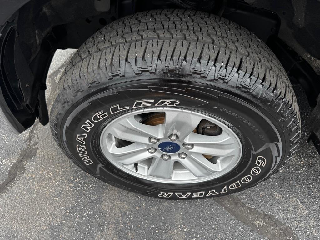 Ford F-150 4WD SuperCrew 145" King Ranch 2016