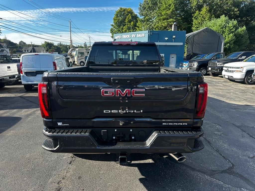 GMC Sierra 2500HD 4WD Crew Cab 159" Denali 2026