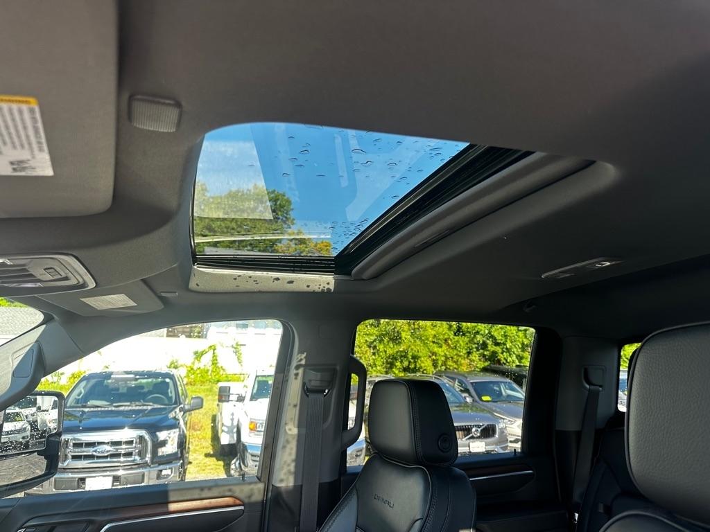 GMC Sierra 2500HD 4WD Crew Cab 159" Denali 2026