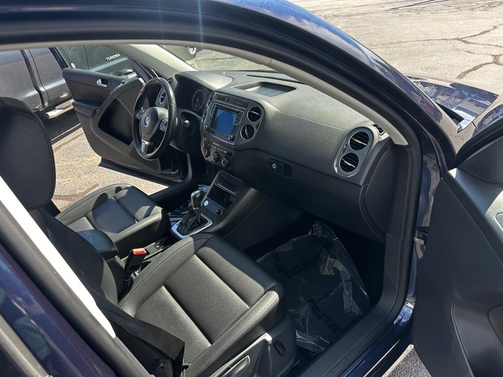 Volkswagen Tiguan 4MOTION 4dr Auto R-Line 2016
